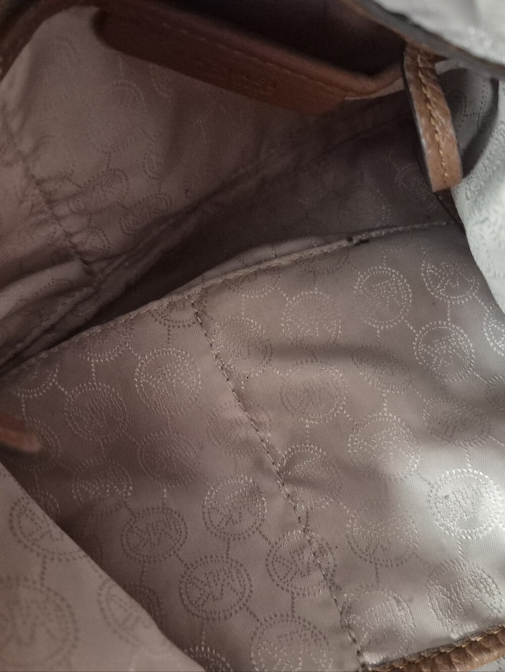 Michael Kors Camden Leather Drawstring Hobo Bag - Picture 9 of 12